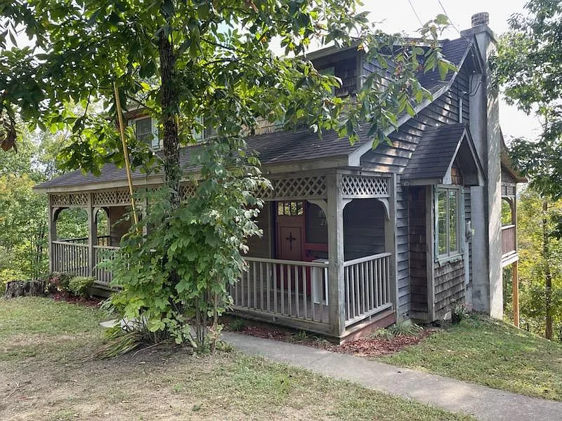 3 bed, 1700 sqft, $2,000 — Photo 2