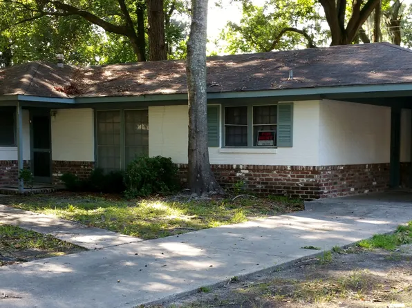 306 Willow Rd, Savannah, GA 31419