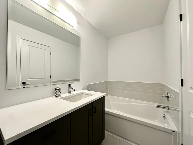 171 Bliss Cres — Photo 7