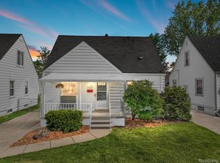 2027 Harwood Ave, Royal Oak, MI 48067