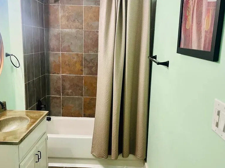 5131 Carrollton Ave — Photo 7
