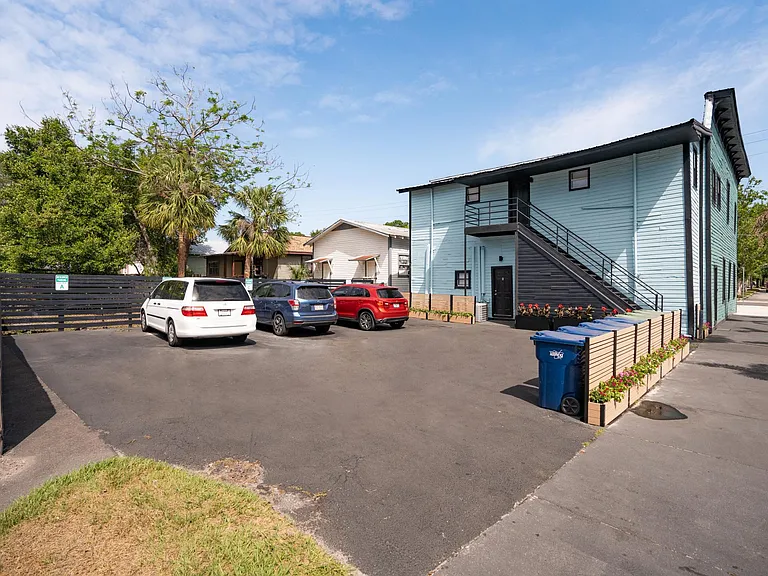 1221 E Columbus Dr #A — Photo 17