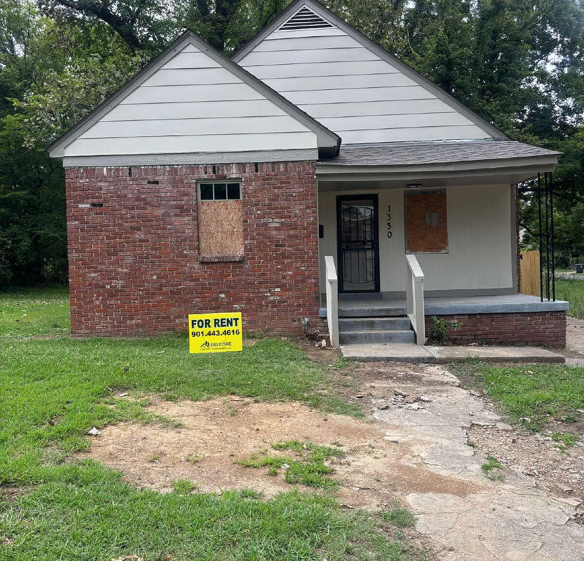 4 bed, 2.0 bath, 1260 sqft, $1,400 — Photo 1