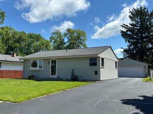 7617 Orion St, Loves Park, IL 61111