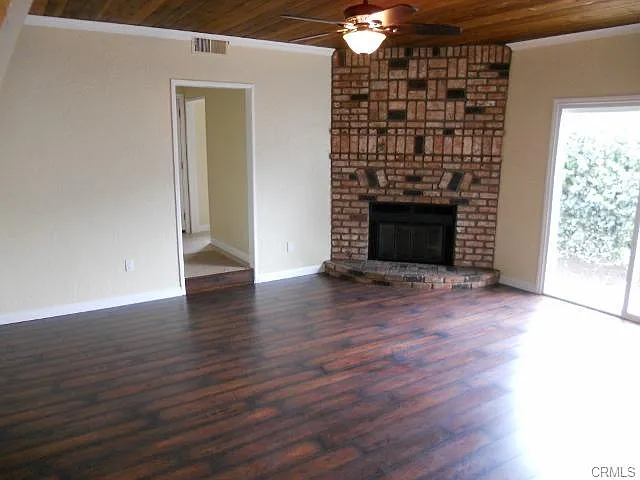 7438 Milwood Ave — Photo 5