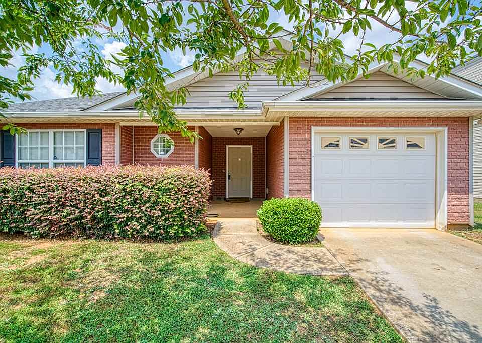1st image of 525 Shilo Dr