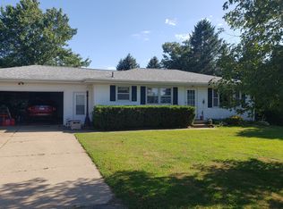 25613 Gaulrapp Rd, Rock Falls, IL 61071