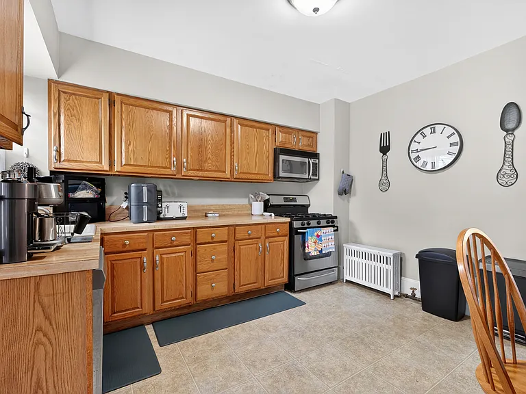 87 W Hanover Ave #1 — Photo 3