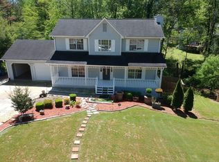 315 Rocky Cove Trl, Lawrenceville, GA 30044