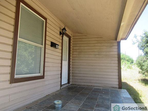 2nd image of 142 Sidney St