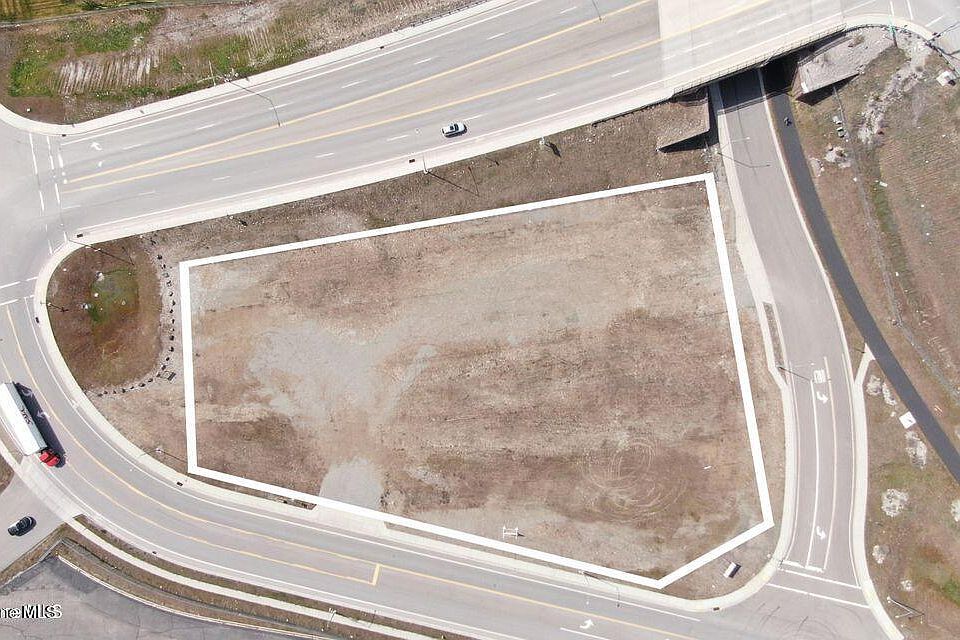 2nd image of Nna Riverbend Ave