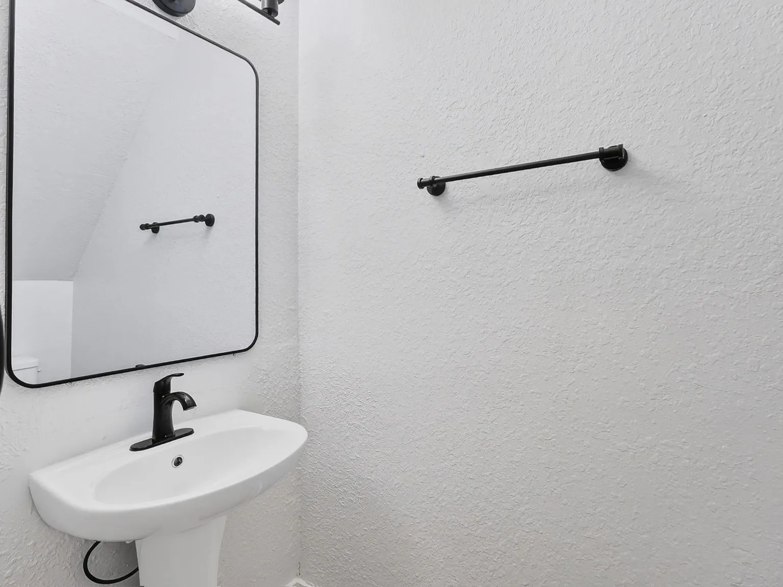 Whisper Oaks & Southern Villas Townhomes — Photo 2
