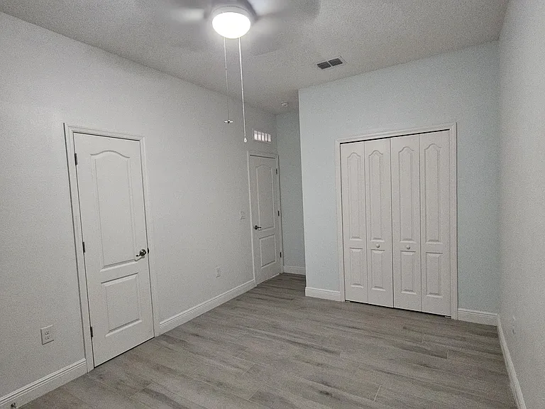 2506 Madewood Dr — Photo 34
