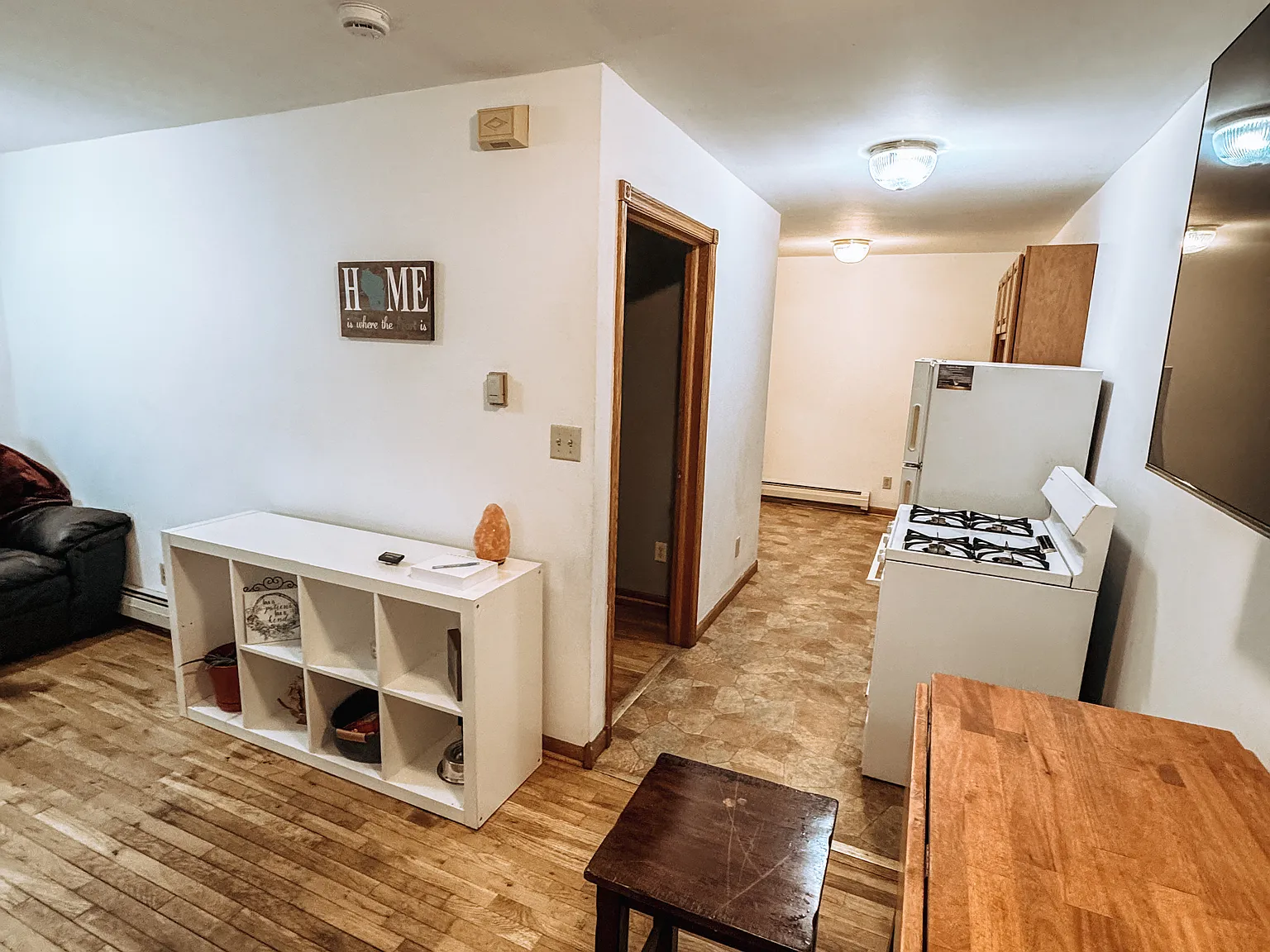 1 bed, 700 sqft, $1,400 — Photo 2