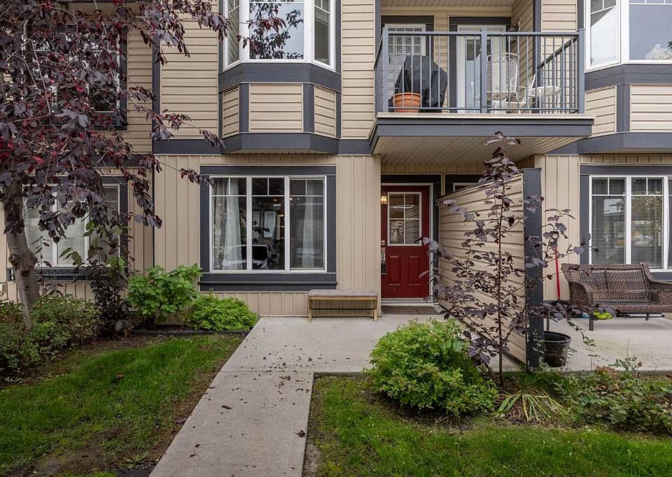 1st image of 133 NE Copperpond Hts SE #5