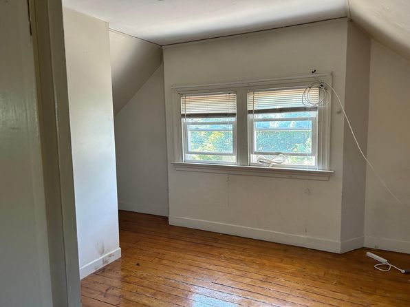 126 Rochambeau Ave FLOOR 2, Providence, RI 02906