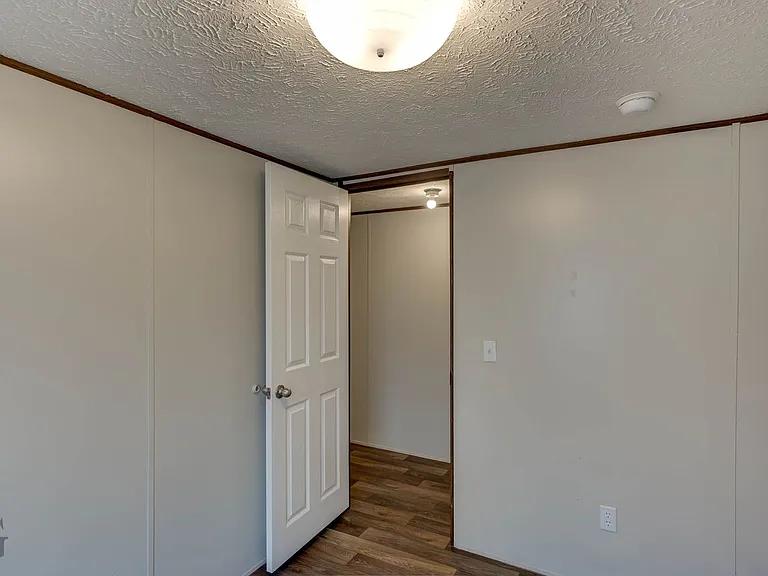 Hillside Mobile Home Park — Photo 15