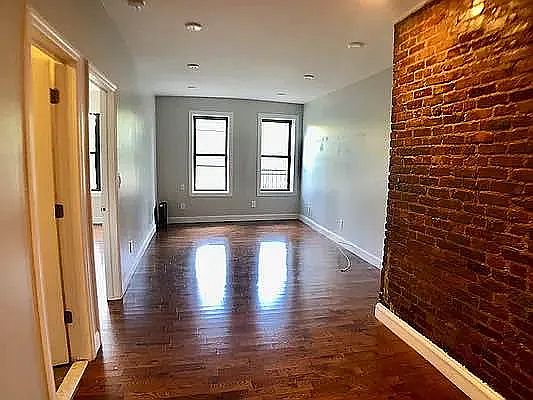 2nd image of 184 Nagle Ave APT 3G