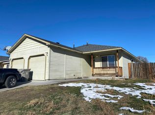 1122-1124 SE Freedom Cir, Mountain Home, ID 83647