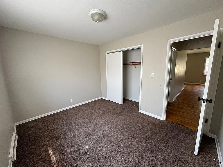 Sheridan — Photo 8