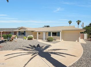 10516 W Snead Dr, Sun City, AZ 85351