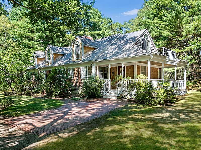 550 Black Plain Rd, North Smithfield, RI 02896 Zillow