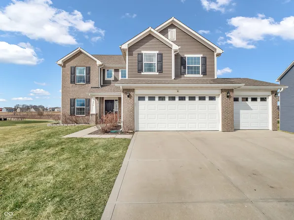 976 Cherry Tree Ln, Greenwood, IN 46143