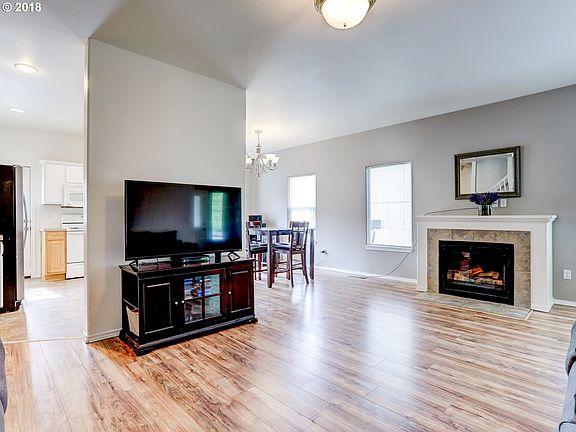 5th image of 9532 NE 20th Pl