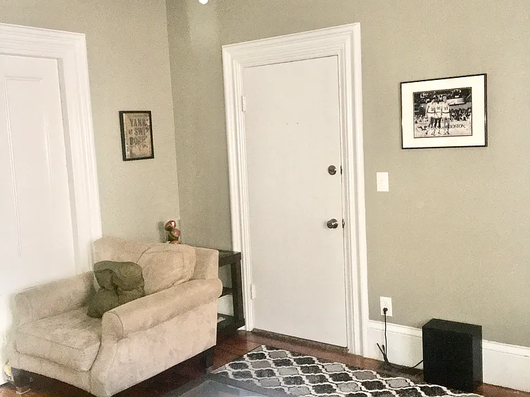 29 Essex St #1 — Photo 6