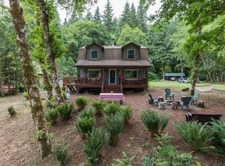 9895 Beach Dr, Clatskanie, OR