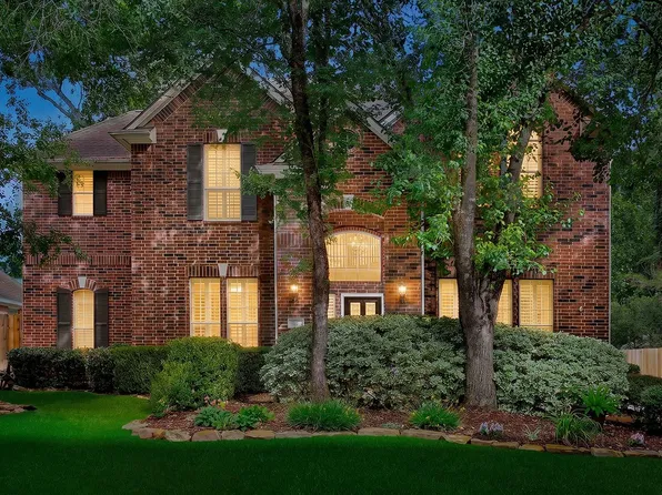 35 Westwinds Cir, Spring, TX 77382