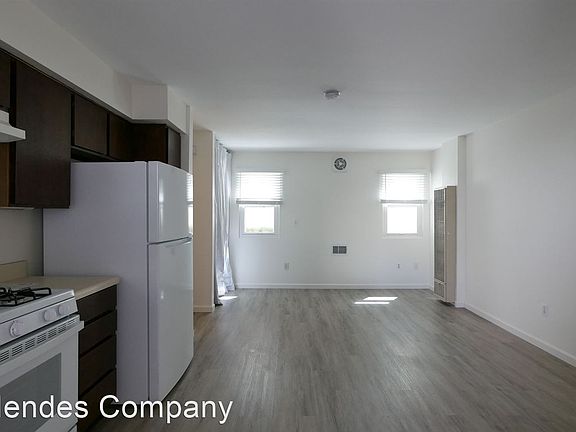 3rd image of 4409 Montalvo St #C