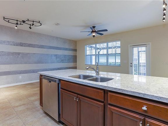 4th image of 1047 Taramundi Dr