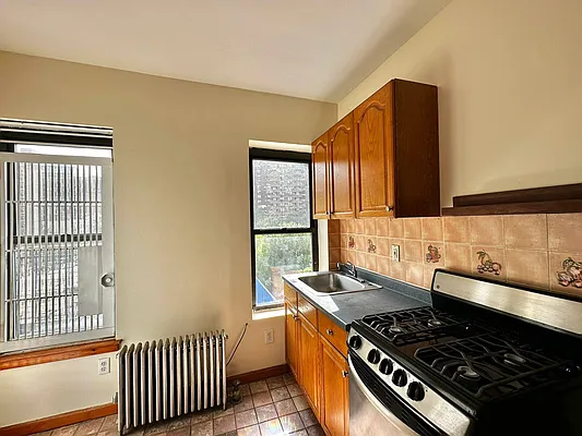 Rented by Compass | media 9