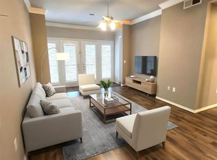 2400 McCue Rd APT 227, Houston, TX 77056