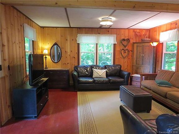 2nd image of 26 Alpine Ln