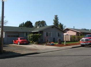 485 SE Center St, Winston, OR 97496