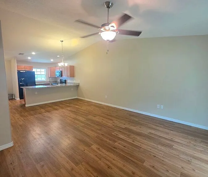 9096 N Peachtree Way — Photo 13