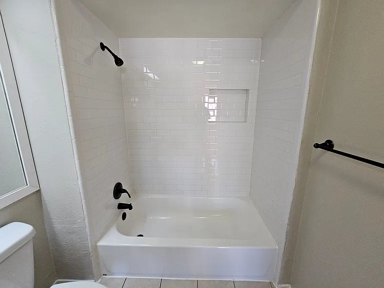 202 Samuel Blvd #3C — Photo 24