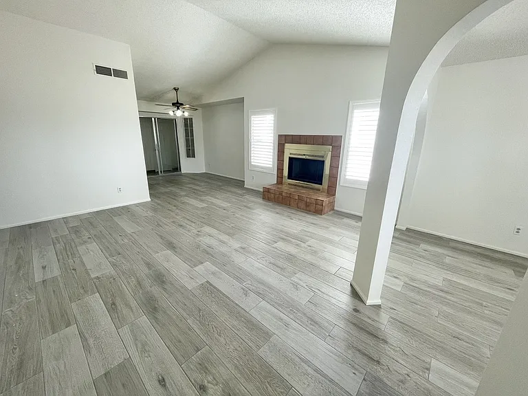 3860 E Acoma Dr — Photo 9