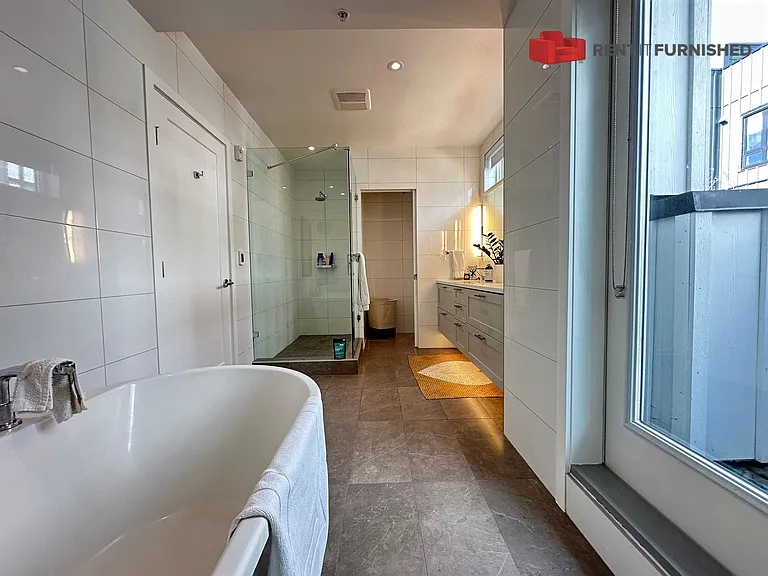 515 E 2nd St #113 — Photo 16