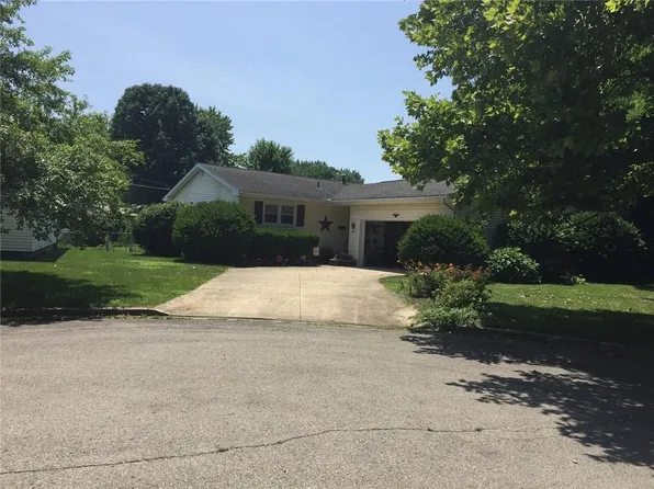 601 Carriage Ln, Urbana, OH 43078