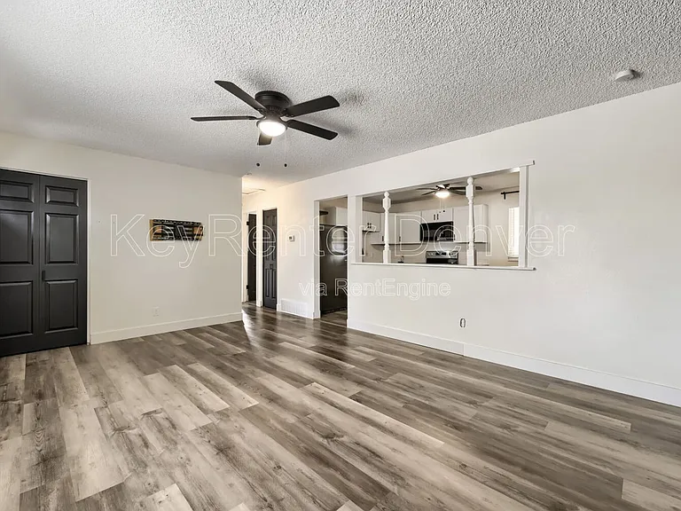 5543 Atchison St — Photo 3