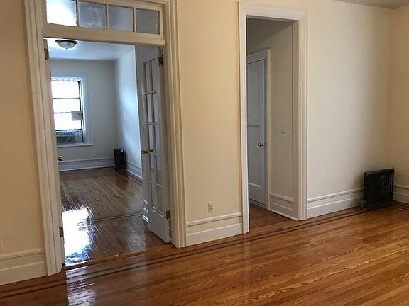 2nd image of 217 E 86th St APT 5C