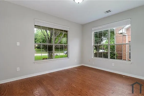4421 Maize Dr — Photo 12