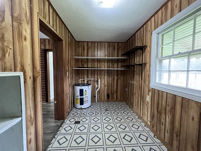 2398 Turkey Creek Rd — Photo 20
