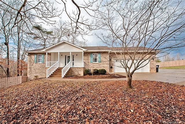 1st image of 136 Levo Dr