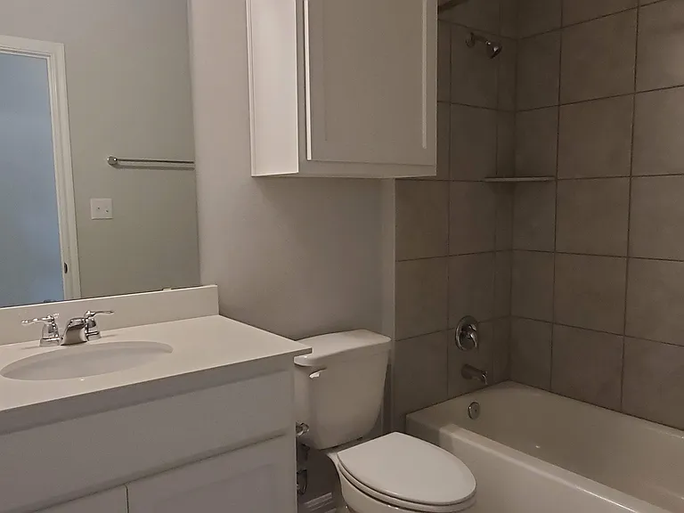 1717 Fountain Bridge Dr #1 — Photo 6