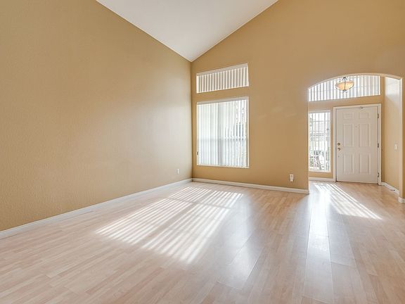 5th image of 8100 Winslow Ave