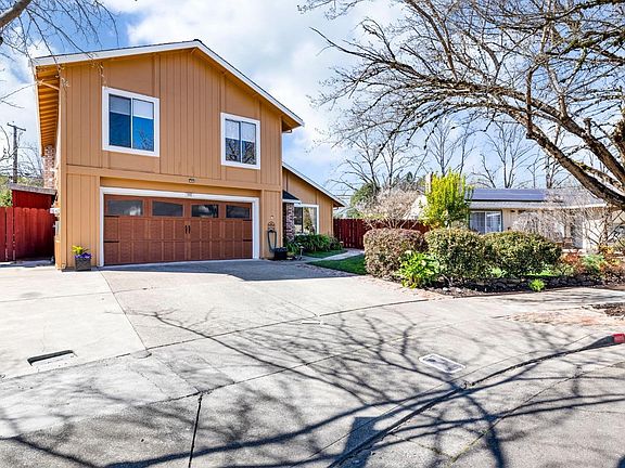 2nd image of 423 Tracy Avenue